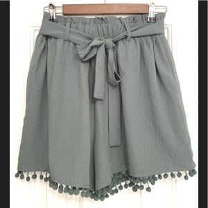 Jodifl Olive Green Gathered waist Self Tie Belt Pockets Pom Pom Detail Shorts M